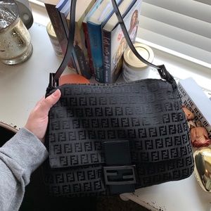Fendi Mom baguette